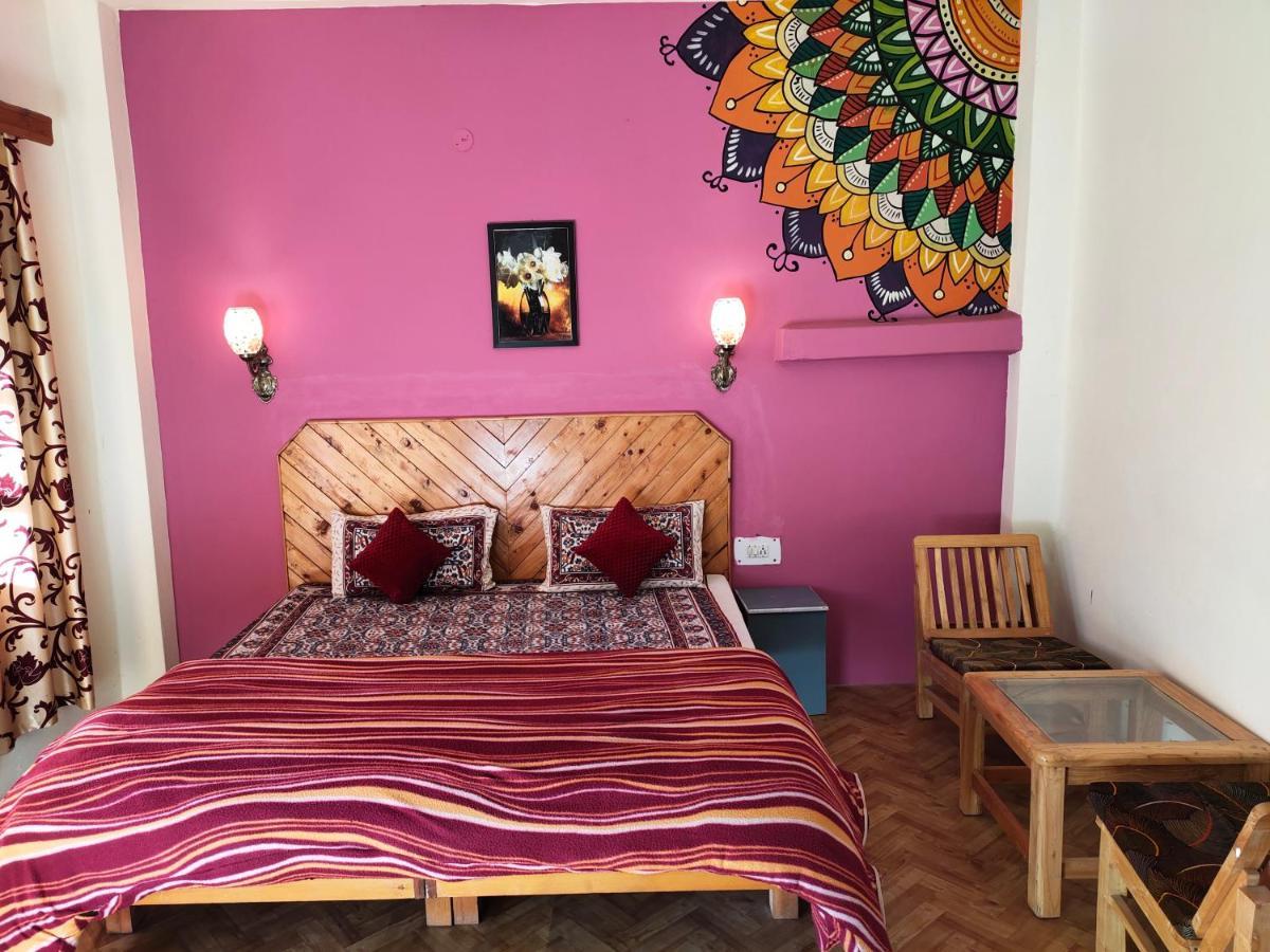 La Siesta India Manali Vandrarhem Exteriör bild