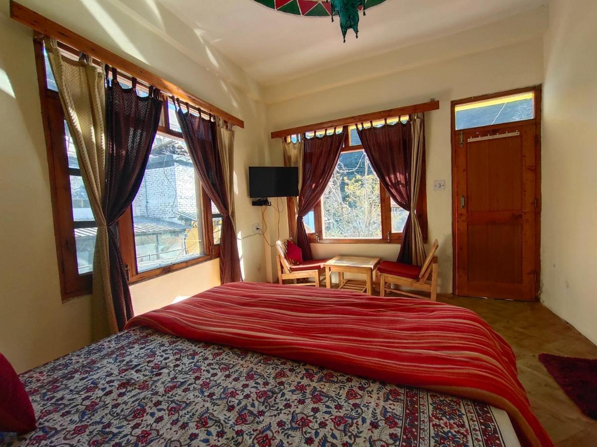 La Siesta India Manali Vandrarhem Exteriör bild